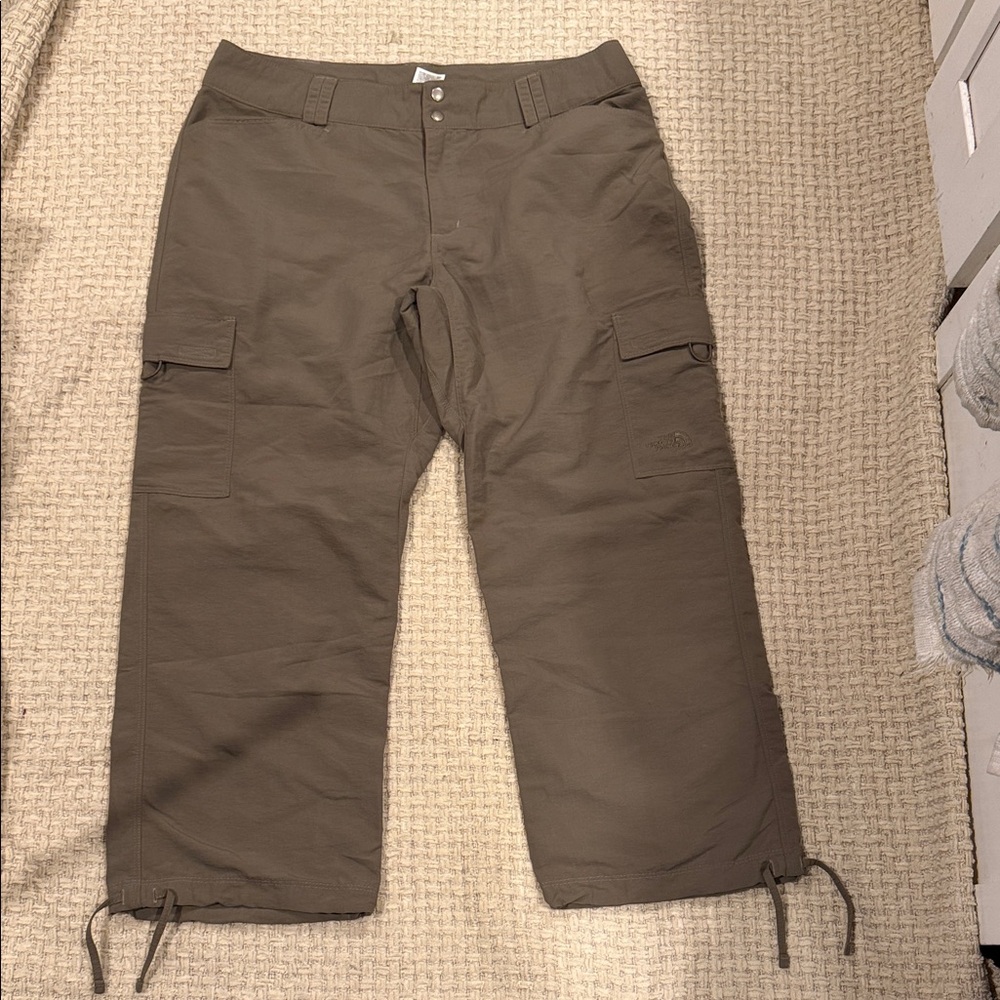 The North Face Women s 10  Olive Cargo Pants